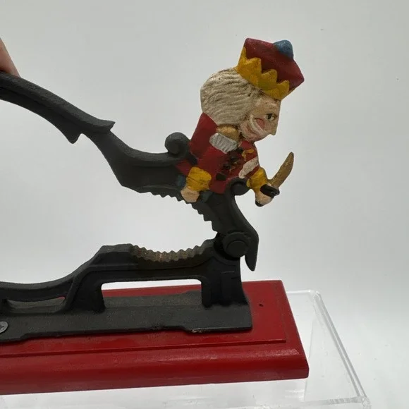 Vintage Cast Iron Christmas Solider Nutcracker Midwest Importers - Picture 5 of 7